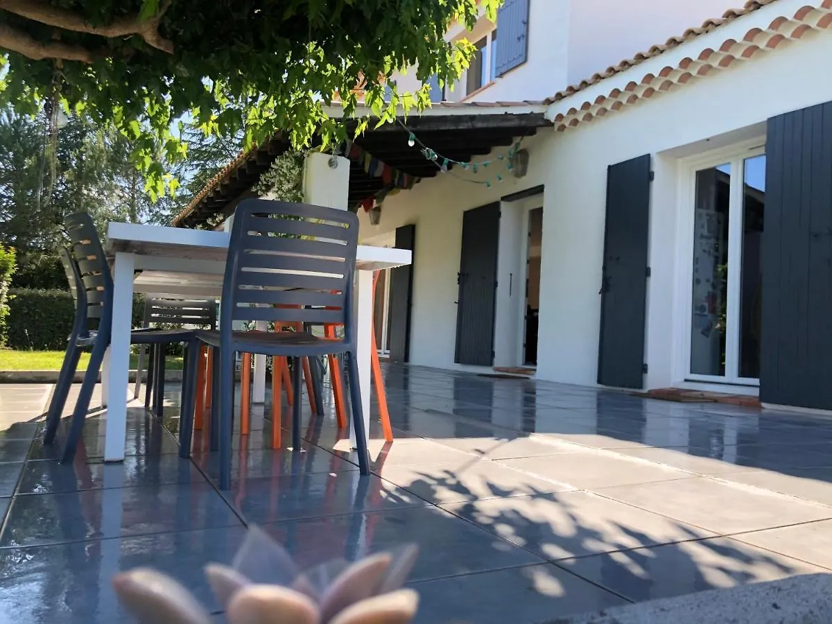 Вилла Le Loqui - Maison 250 M2 Piscine Aix En Provence Экс-ан-Прованс Дом отдыха